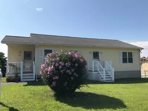 65 Bayview St, Fall River, MA 02724 photo 3