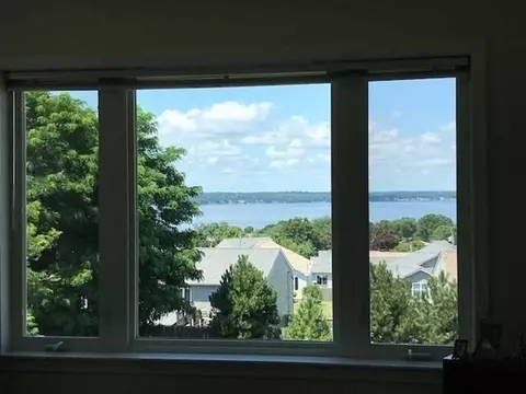 65 Bayview St, Fall River, MA 02724 photo 10