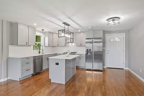 621 Boston Rd, Billerica, MA 01821