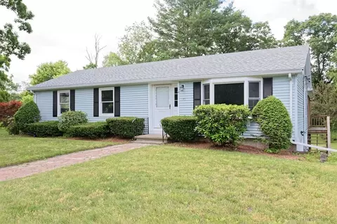 141 Elm St, Blackstone, MA 01504