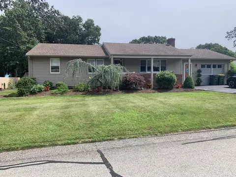15 Valley Vw, Smithfield, RI 02828
