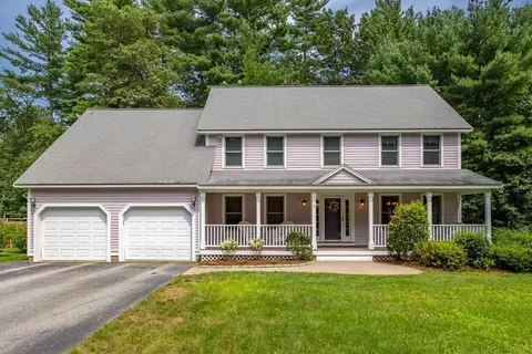 9 Hyacinth Dr, Westford, MA 01886