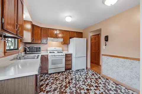 2 Neel Rd, Worcester, MA 01605 photo 6