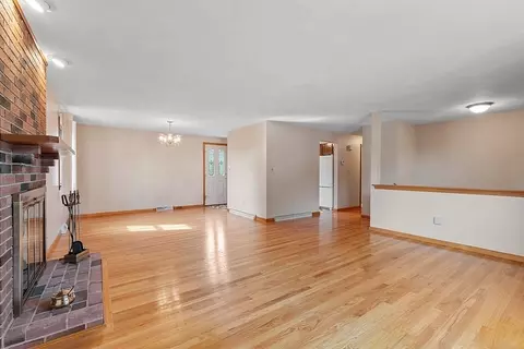 2 Neel Rd, Worcester, MA 01605 photo 4
