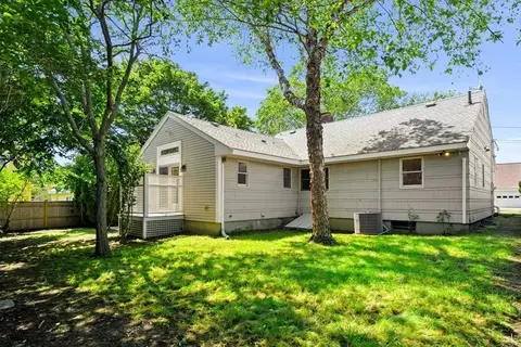 6 Dean Rd, Marblehead, MA 01945 photo 28
