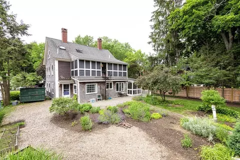 34 Railroad Ave, Rowley, MA 01969 photo 3
