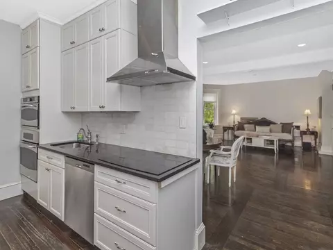 23 Warwick Rd #4, Brookline, MA 02445 photo 7