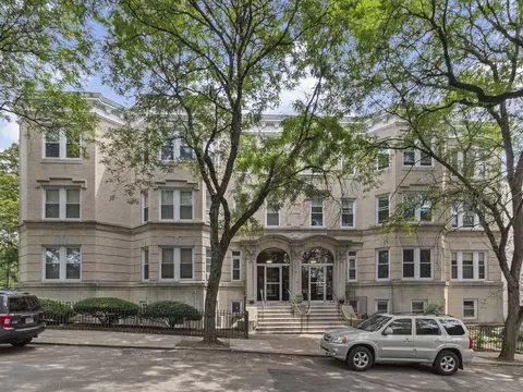 23 Warwick Rd #4, Brookline, MA 02445