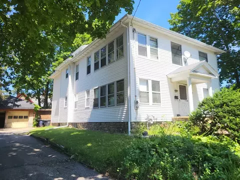 23 Gardner St, Southbridge, MA 01550