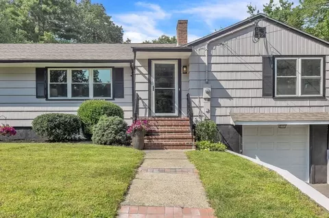 11 Coughlin Rd, Easton, MA 02356