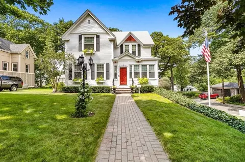 103 Hollis Ave, Braintree, MA 02184