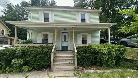 661 Main St, Oxford, MA 01537