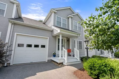 877 Auburnville Way #M3, Whitman, MA 02382