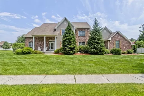 18 Winding Ridge Ln, Westfield, MA 01085