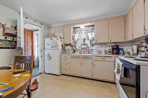 2 Arnold Rd, Worcester, MA 01607 photo 13