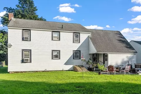 2 Arnold Rd, Worcester, MA 01607 photo 6
