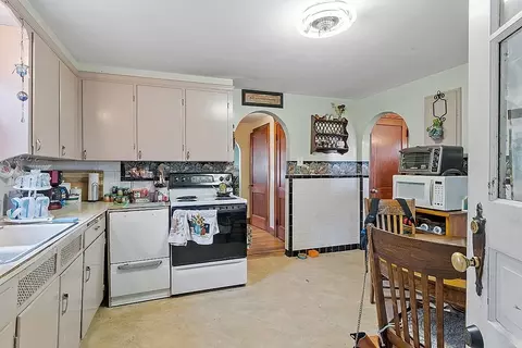 2 Arnold Rd, Worcester, MA 01607 photo 15
