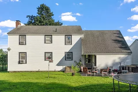 2 Arnold Rd, Worcester, MA 01607 photo 5