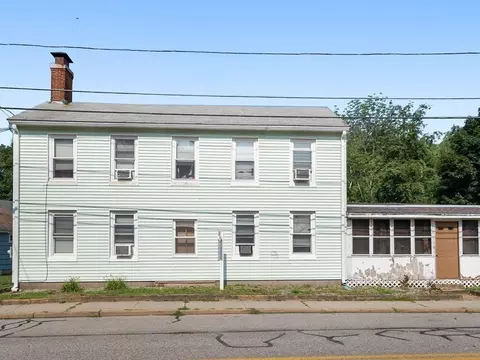 353 Charlton St, Southbridge, MA 01550