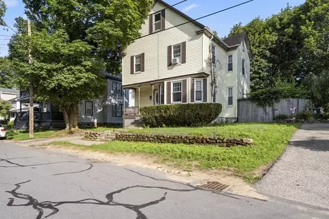 90 8th Ave, Haverhill, MA 01830