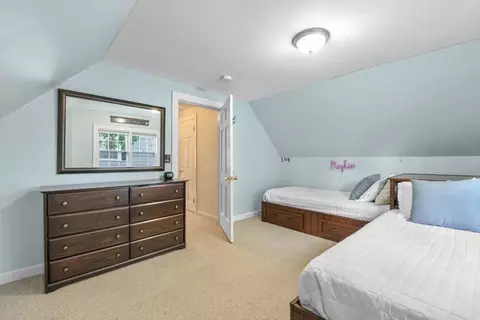 40 Pickwick Rd, Marblehead, MA 01945 photo 24