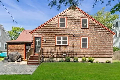40 Pickwick Rd, Marblehead, MA 01945 photo 3
