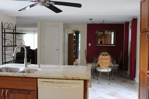 71 Fenway Dr, Springfield, MA 01119 photo 11
