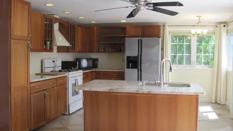 71 Fenway Dr, Springfield, MA 01119 photo 10