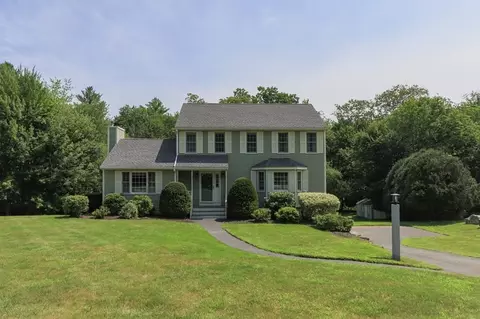 19 Hammond Farm Rd, Haverhill, MA 01832