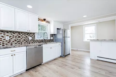 28 Durham Rd, Dedham, MA 02026 photo 5