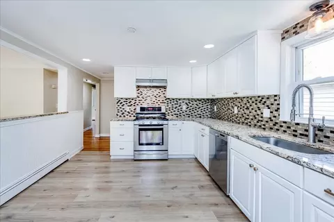 28 Durham Rd, Dedham, MA 02026 photo 4