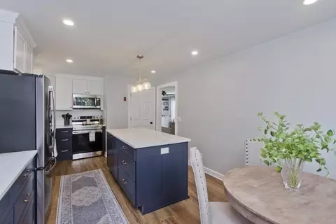 85 Quartus St, Chicopee, MA 01013 photo 13