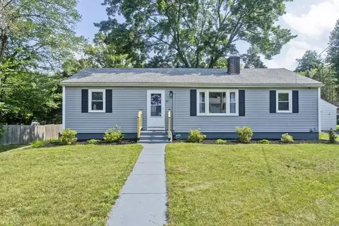 85 Quartus St, Chicopee, MA 01013