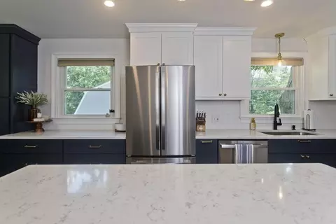 85 Quartus St, Chicopee, MA 01013 photo 18