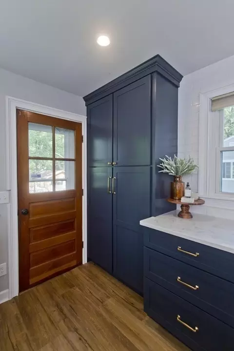 85 Quartus St, Chicopee, MA 01013 photo 12