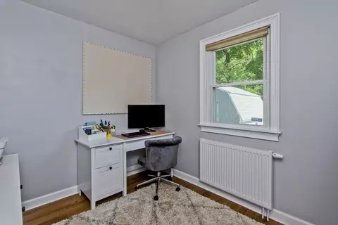 85 Quartus St, Chicopee, MA 01013 photo 24