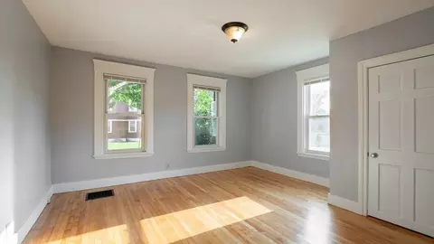 24 Hampden St, Worcester, MA 01609 photo 13