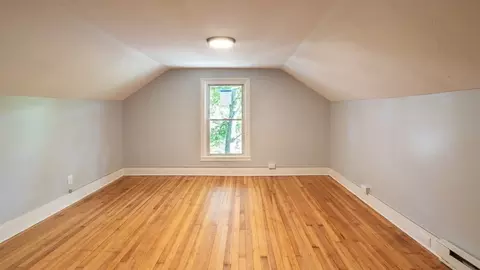 24 Hampden St, Worcester, MA 01609 photo 9