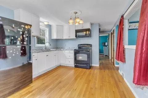84 Derryfield Ave, Springfield, MA 01118 photo 8