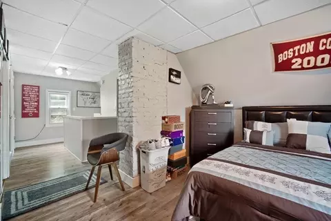 477 Wilbraham Rd, Springfield, MA 01109 photo 19