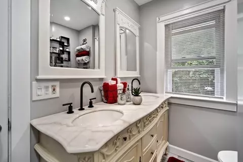 477 Wilbraham Rd, Springfield, MA 01109 photo 14