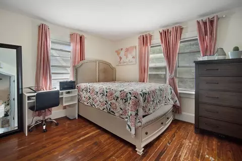 477 Wilbraham Rd, Springfield, MA 01109 photo 17