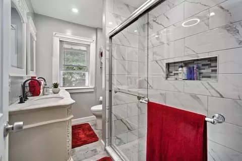 477 Wilbraham Rd, Springfield, MA 01109 photo 13