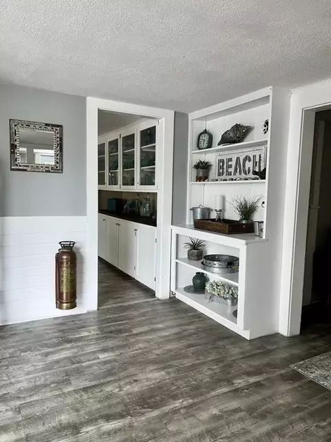 16 10th St, Wareham, MA 02538 photo 8