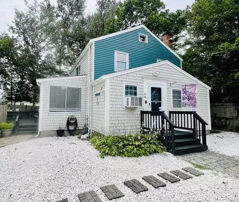 16 10th St, Wareham, MA 02538 photo 2