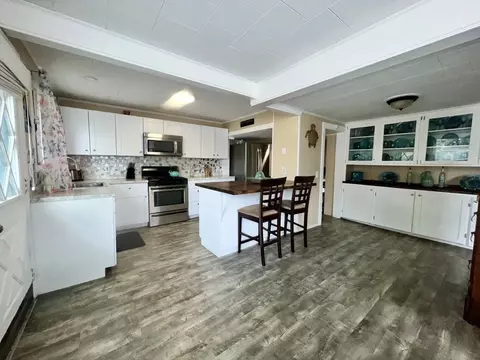 16 10th St, Wareham, MA 02538 photo 9