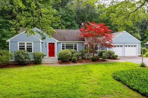52 Edgewood Rd, Concord, MA 01742