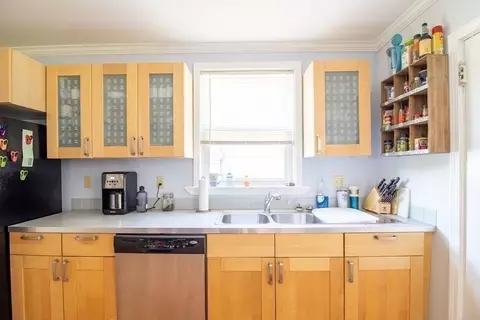 739 Rock St, Fall River, MA 02720 photo 14