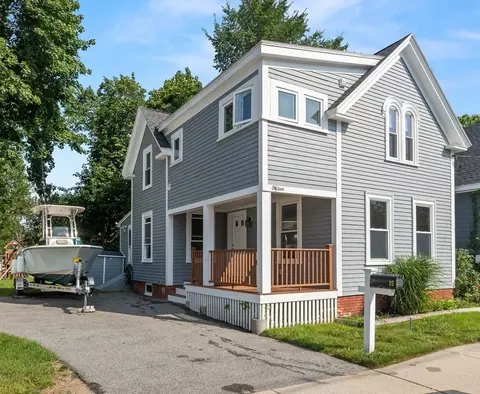 15 Pleasant St, Ipswich, MA 01938