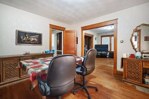 24-26 Wayne St, Springfield, MA 01118 photo 5